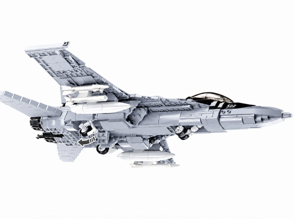F/A-18 Hornet Air Assault -682 pieces